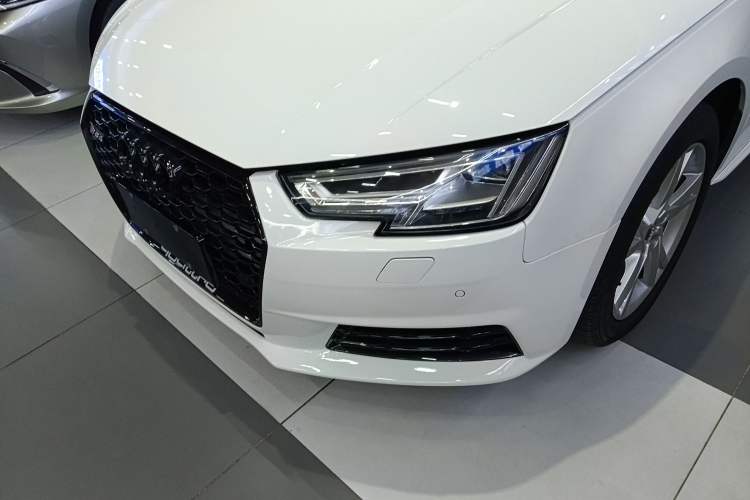 Used Audi A4L 2018 30th Anniversary Edition 40 TFSI Trendy Model