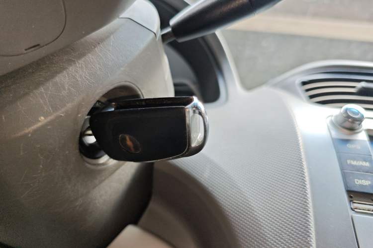 Used Chevrolet Sail 2013 Sedan 1.2L Manual Fashion Edition Vehicle Key