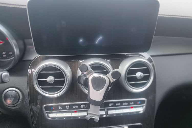 Used Mercedes-Benz GLC 2017 GLC 260 4MATIC Luxury Model
