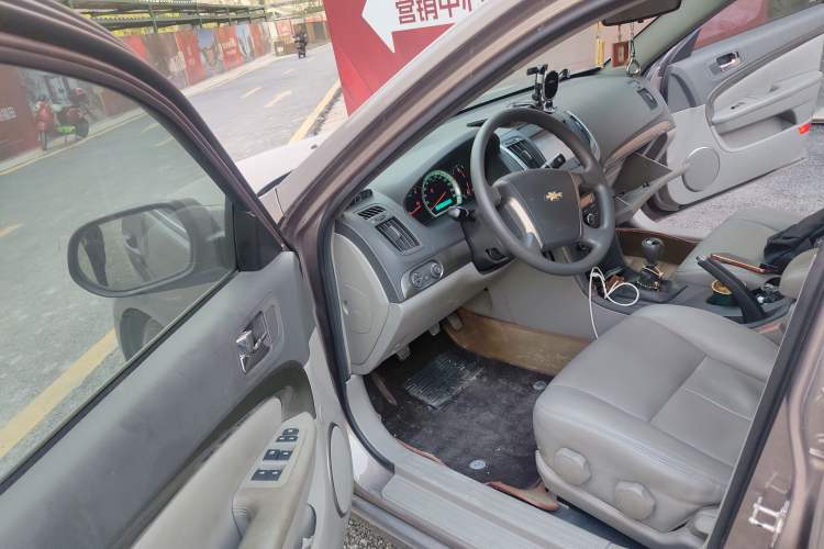 Used Chevrolet Epica 2013 1.8 SL ZhiZhen Edition MT
