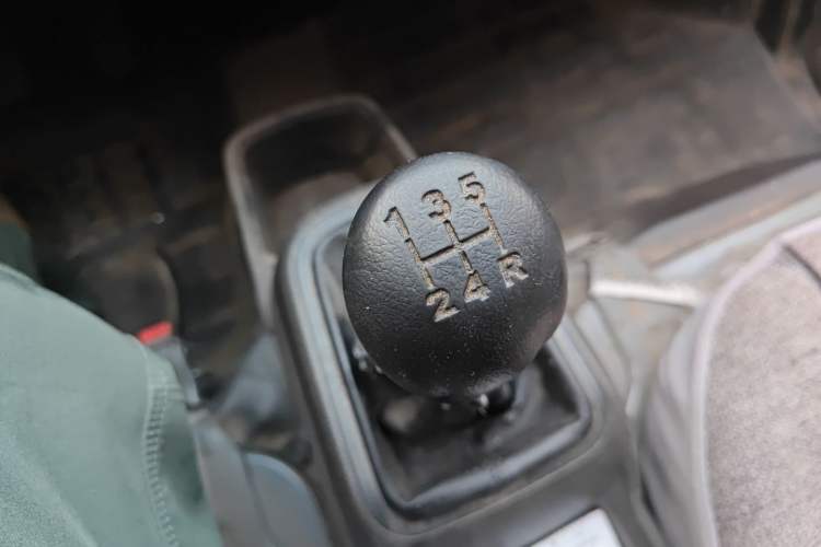 Used Wuling Rongguang S 2022 1.2L Base Model Window-Sealed 5-Seat LSI Car