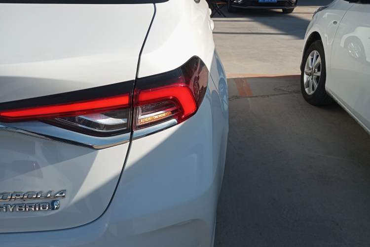 Used Toyota Corolla 2023 1.8L Smart Electric Hybrid Dual-Motor Pioneer Edition Right Rear Taillight