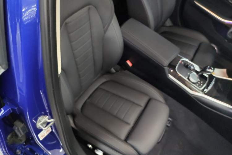 Used BMW 3 Series 2020 325Li M Sport Package Right Front Seat