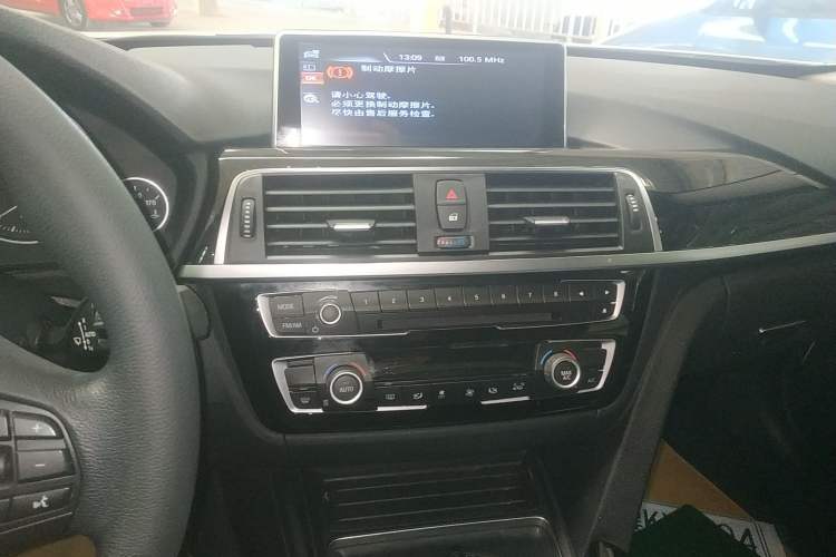 Used BMW 3 Series 2017 318Li Fashion Model