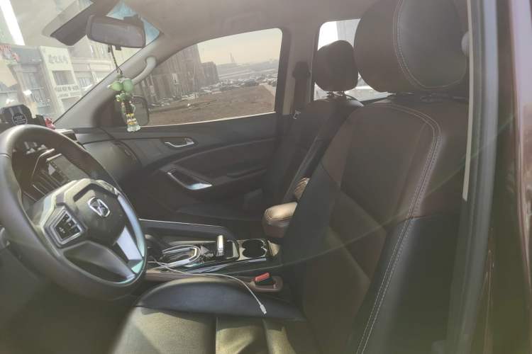 Used JMC Yusheng S350 2016 2.4T Automatic 4x4 Diesel Luxury 5-Seater Left Front Seat