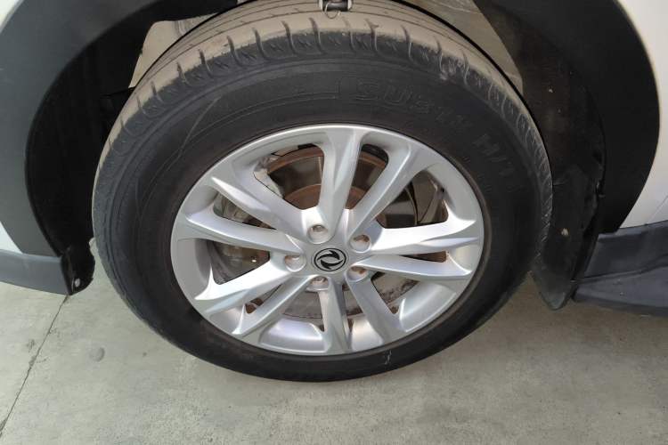 Used Dongfeng Fengon 580 2017 1.8L Manual Comfort Model
