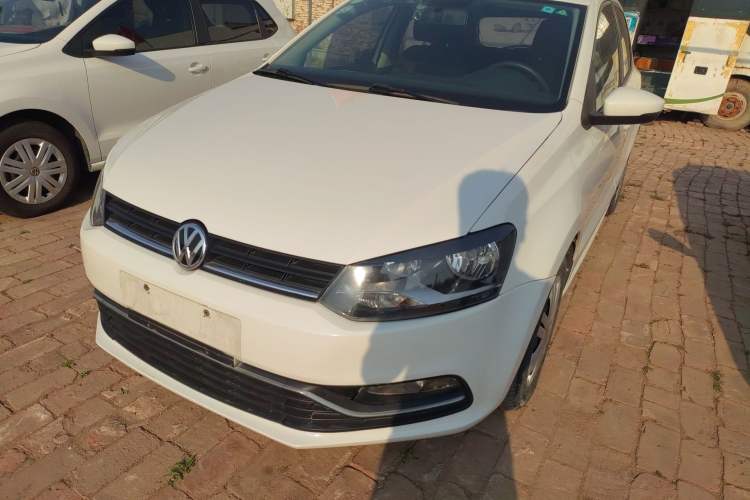 Used Volkswagen Polo 2016 1.4L Manual Fashion Model