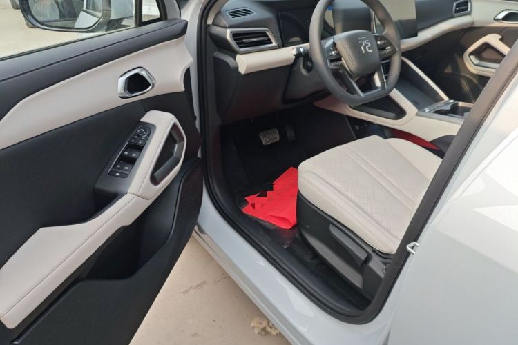 Used BYD Yuan UP 2025 Model 301KM Leading Version