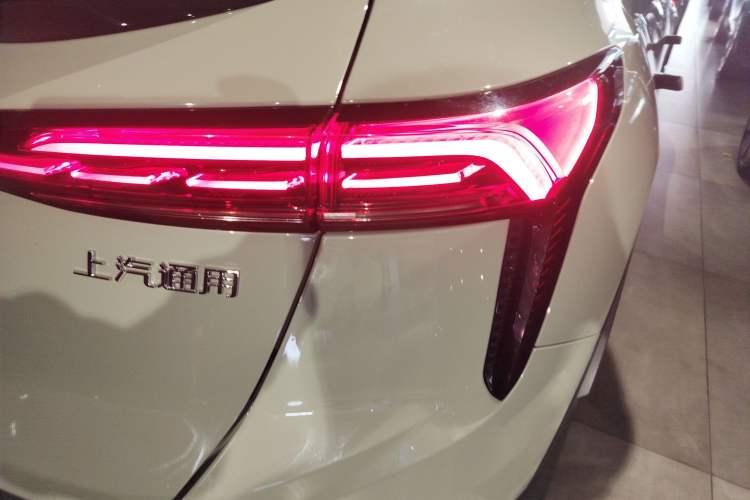 Used Buick E4 2023 Smart Edition Right Rear Taillight