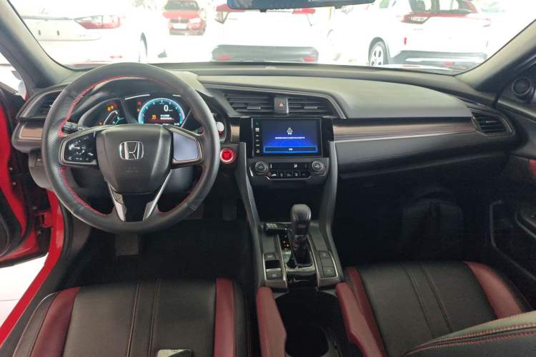Used Honda Civic 2021 HATCHBACK 220TURBO CVT New Trendsetter