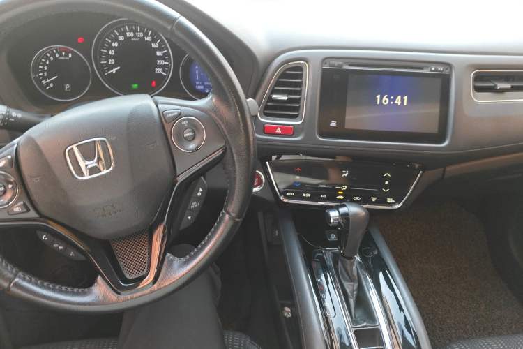 Used Honda Vezel 2017 1.8L CVT Two-Wheel Drive Luxury Model