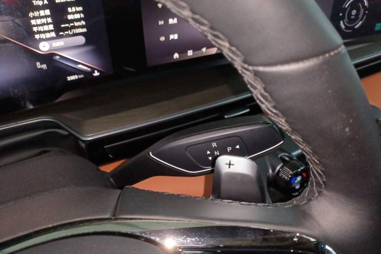 Used EXEED Lingyun 2025 300T Two-Wheel Drive Starry Edition