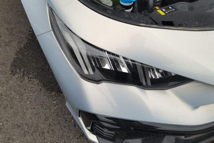 Used GAC Trumpchi EMPOW 2025 270T DCT Yingbao R-Style Dynamic Edition Right Front Headlight