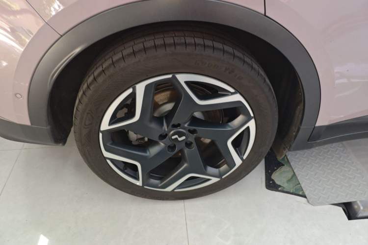 Used ONVO L60 2024 60 kWh Rear-Drive Version