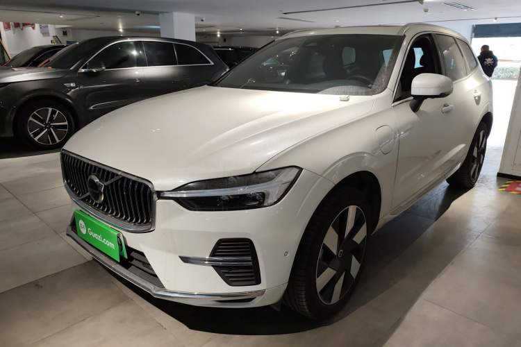 Used Volvo XC60 New Energy 2024 T8 Plug-in Hybrid Long-Range All-Wheel Drive Smart Luxury Edition
