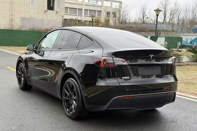 Used Tesla Model Y 2021 Standard Range Rear-Wheel Drive Version