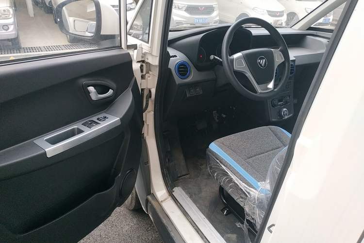 Used Foton Intelligent Blue Elf E7 2024 Facelifted All-Electric Van Flat Roof 2 Seats Evey Lithium Energy 41.86 kWh
