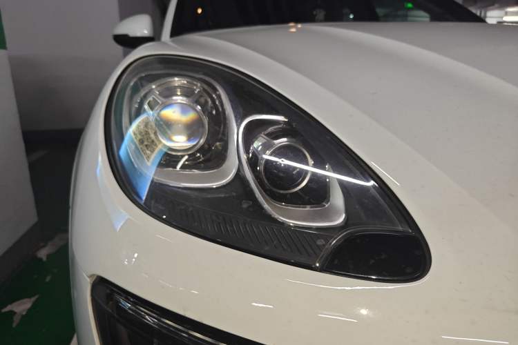 Used Porsche Macan 2017 Macan S 3.0T Right Front Headlight