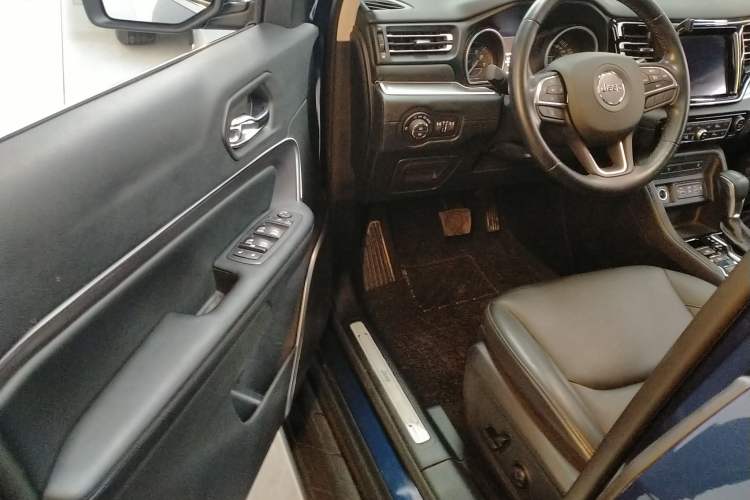 Used Jeep Grand Commander 2022 2.0T Two-Wheel Drive Luxury Version