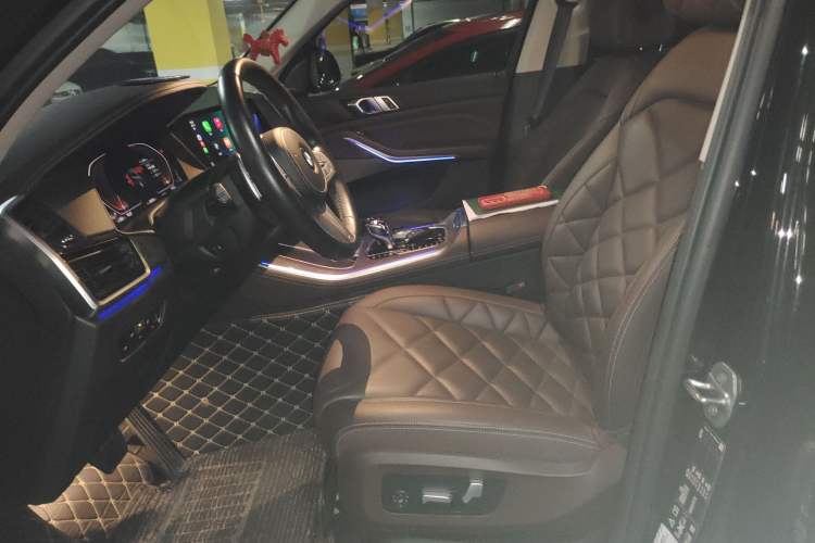 Used BMW X5 2022 xDrive 30Li Luxury M Sport Package