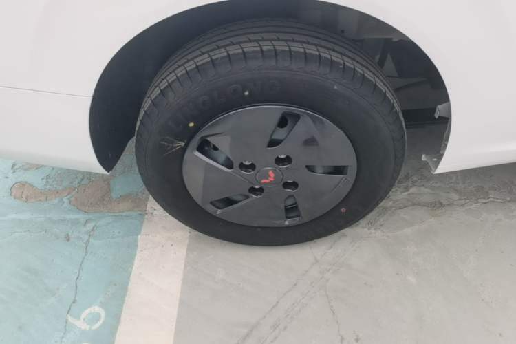 Used Wuling Hongguang New Energy 2024 All-Electric Model 300KM Practical Version