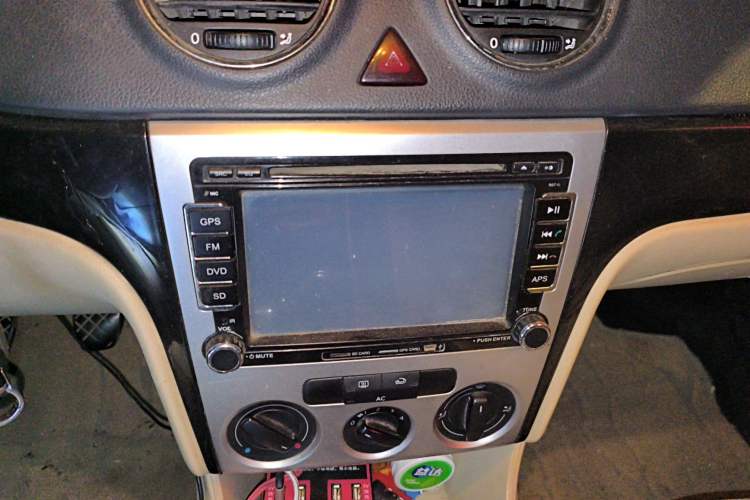 Used Volkswagen Lavida 2011 1.6L Manual - Premium Edition