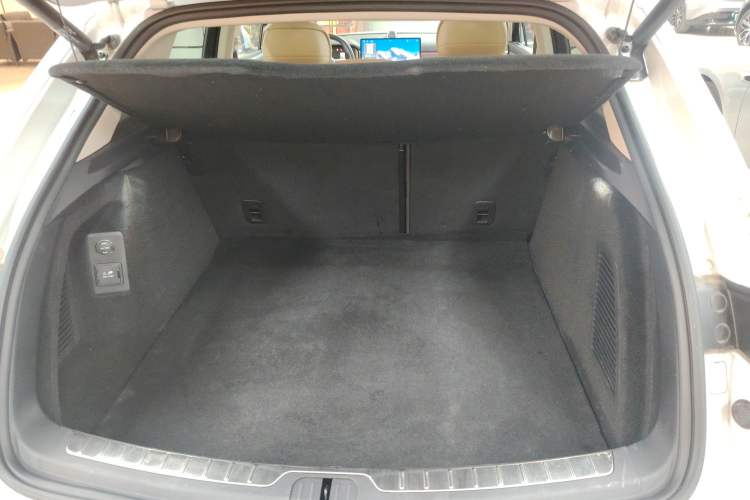 Used Hima AITO M5 2022 Extended-Range Four-Wheel Drive Ultimate Edition Trunk