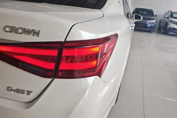 Used Toyota Crown 2018 2.0T Fashion Edition