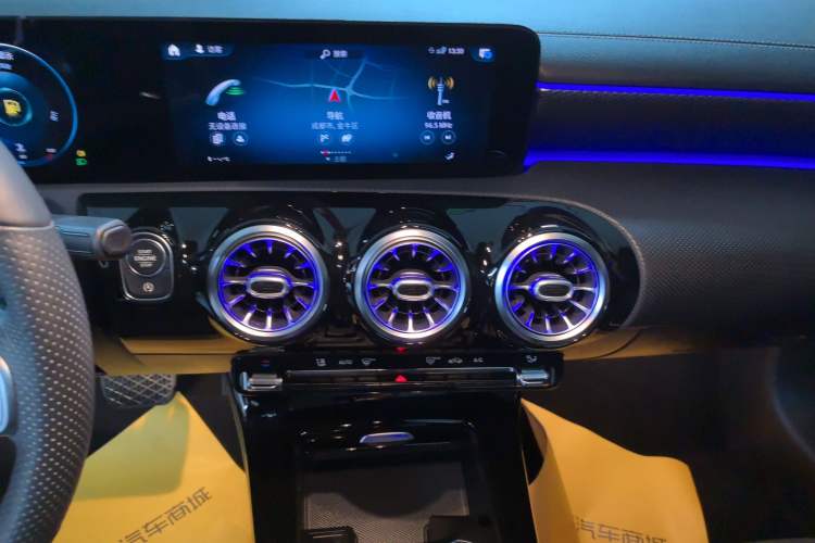 Used Mercedes-Benz A-Class 2021 A 200 L Sport Sedan Fashion Model Audio And AC Panel