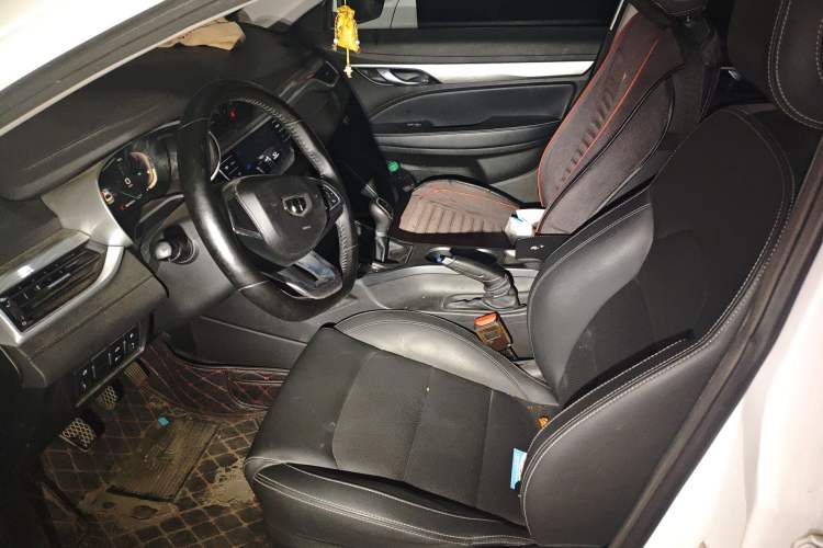 Used Geely Auto Emgrand 2019 Leading Edition 1.5L Manual Upgraded Connectivity Model China V Standard Left Front Seat