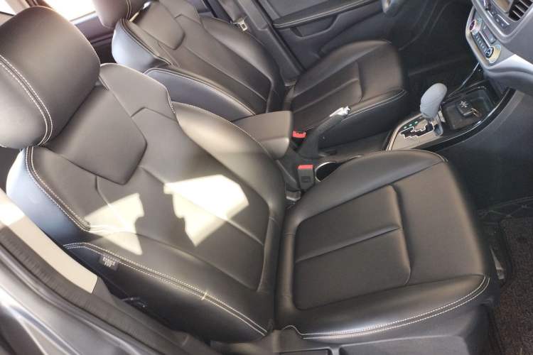 Used Land X2 2017 1.6L Automatic Platinum Edition
