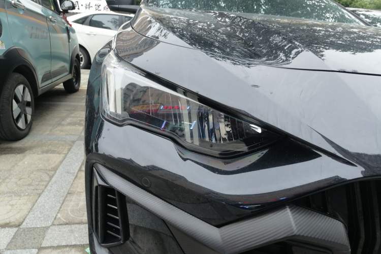 Used GAC Trumpchi EMPOW 2022 270T DCT J16 R-Style Track Edition Right Front Headlight