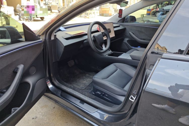 Used Tesla Model 3 2025 Long-Range All-Wheel-Drive Version