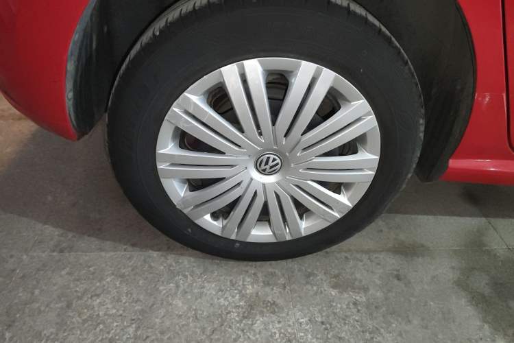 Used Volkswagen Polo 2016 1.6L Automatic Comfort Model
