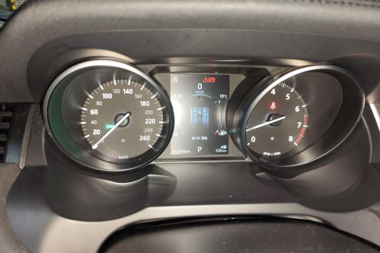 Used Land Rover Range Evoque 2018 240 PS SE Smart Brilliance Edition Instrument Cluster