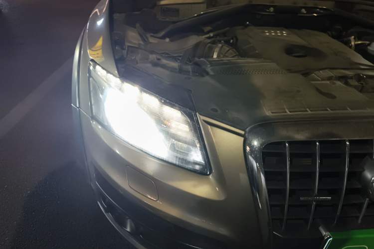 Used Audi Q5 2012 2.0TFSI Luxury Edition Right Front Headlight