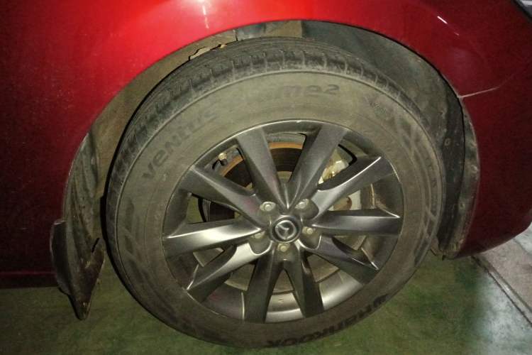 Used Mazda Atenza 2020 2.0L Blue Sky Luxury Edition Right Front Wheel Hub