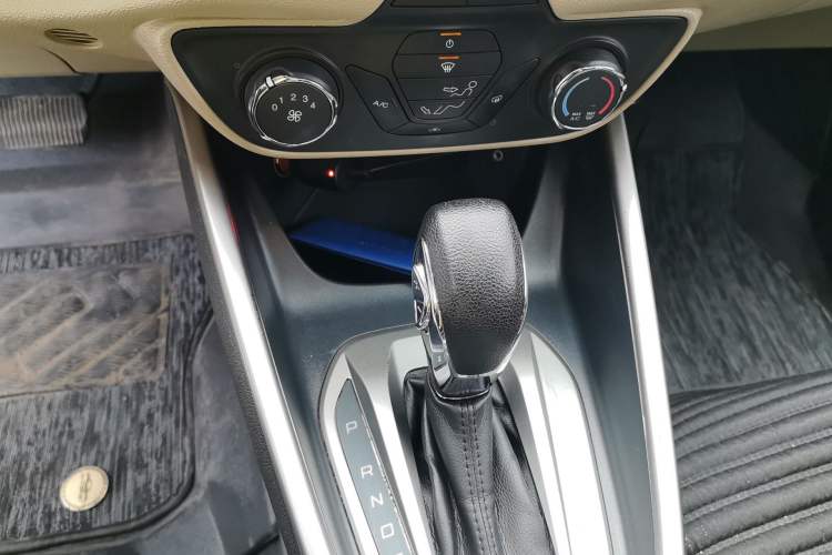 Used Ford Escort 2017 1.5L Automatic Comfort Model Gear Lever