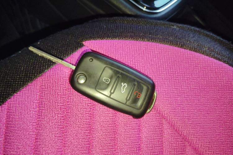 Used Volkswagen Polo 2016 1.6L Automatic Comfort Model Vehicle Key