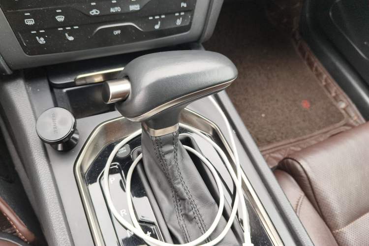 Used Hongqi H7 2018 2.0T Elite Edition
