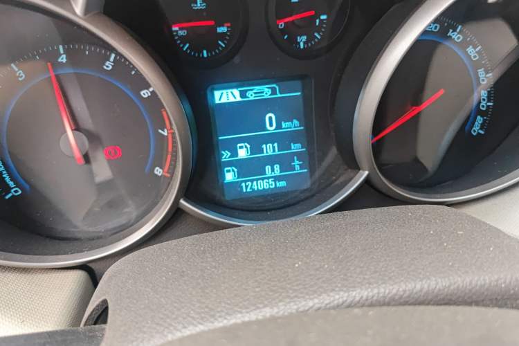 Used Chevrolet Cruze 2015 1.5L Classic SE MT