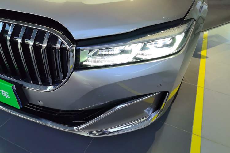 Used BMW 7 Series 2019 Restyled 740Li Leading Luxury Package

