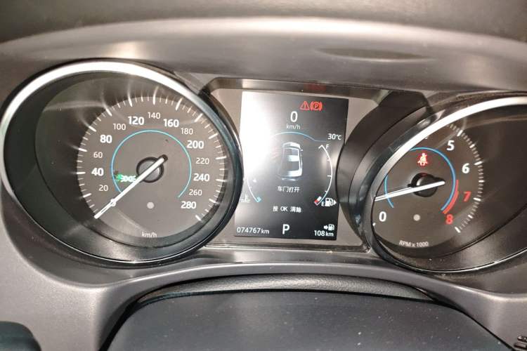 Used Jaguar XE 2017 2.0T 200 PS R-Sport
