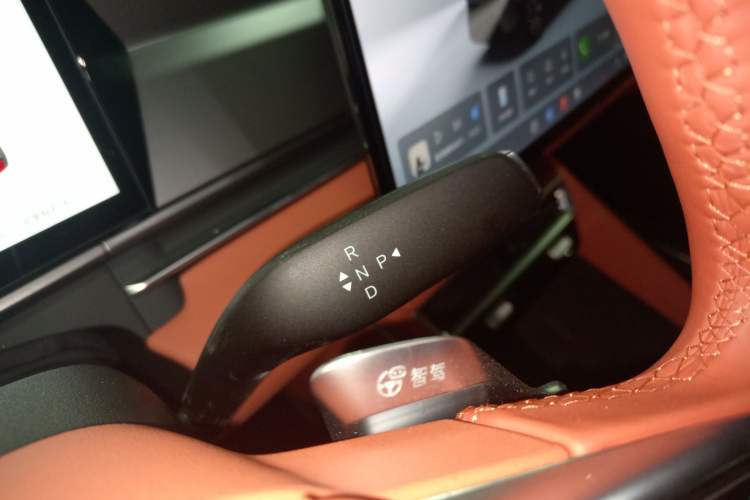 Used BYD Tang L 2025 DM 200KM Four-Wheel Drive LiDAR Flagship Model