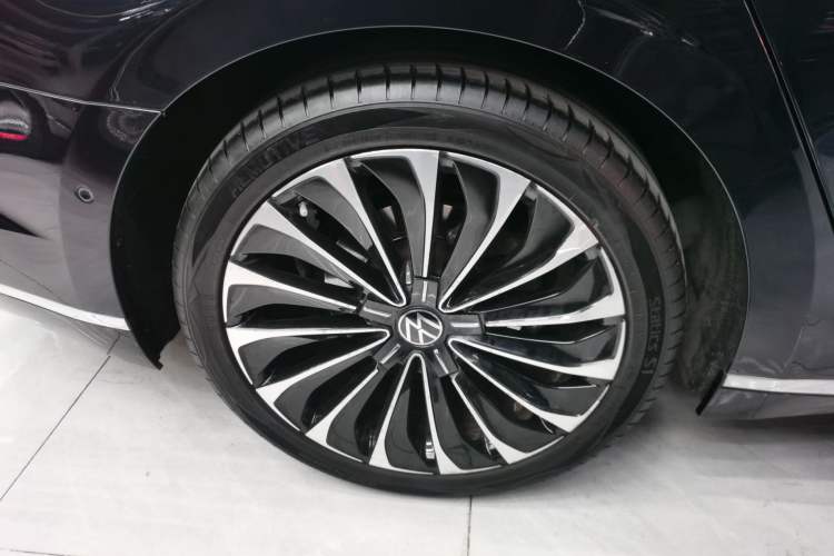 Used Volkswagen Phideon 2021 380TSI Prestige Edition
