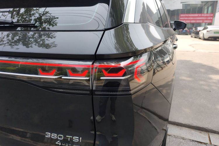 Used Volkswagen Tavendor 2023 380TSI Four-Wheel Drive R-Line Cruise Edition