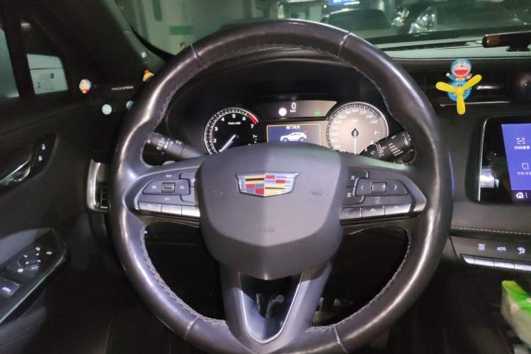 Used Cadillac XT4 2020 28T Two-Wheel-Drive Leading Version Steering Wheel