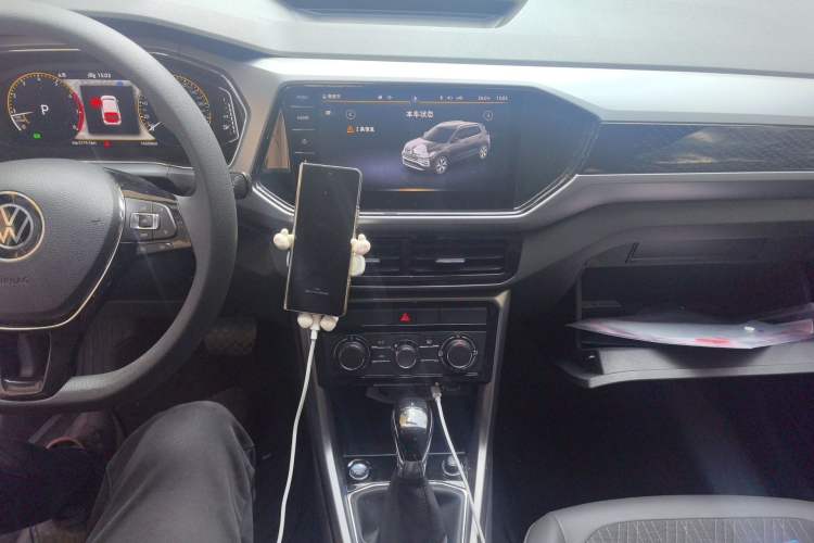 Used Volkswagen T-Cross 2022 1.5L Automatic Comfort Edition Audio And AC Panel