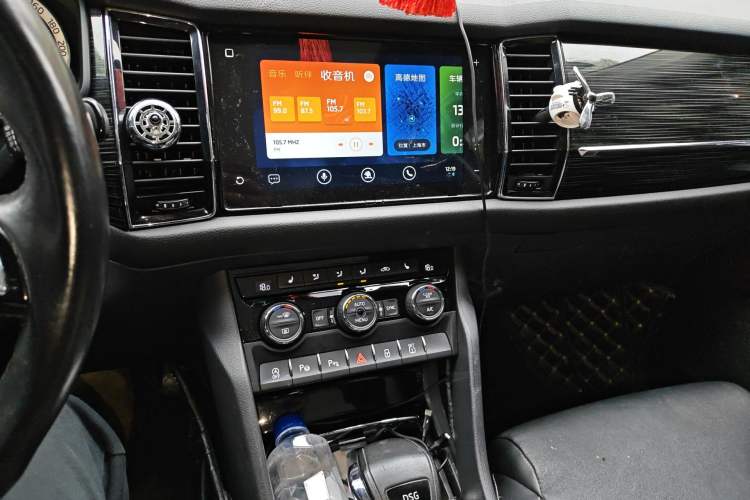 Used Skoda Kodiaq 2018 Restyled TSI330 7-Seater Two-Wheel Drive Luxury Enjoyment Edition Audio And AC Panel