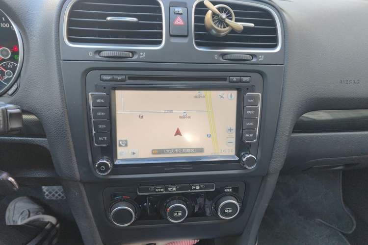 Used Volkswagen Golf 2012 1.6L Automatic Comfort Model Audio And AC Panel